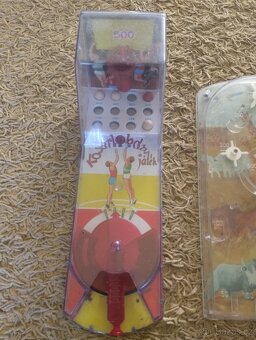 Retro hra košíková a hra se zvířaty. - 3