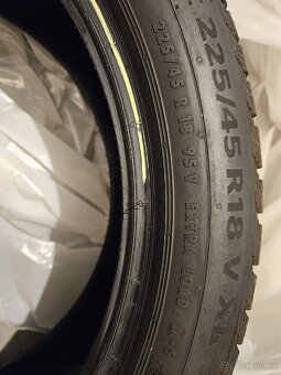 Zimní pneumatiky 225/45R18 - 3