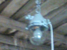 Retro průmyslová nerozbitná lampa - 3