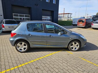 Peugeot 307 2.0 16V XR Présence - 3