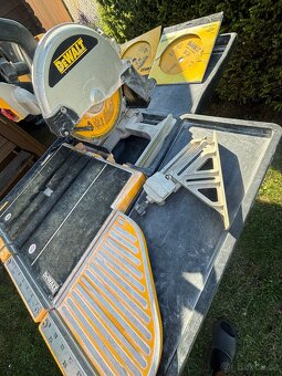 Řezačka dlažby a obkladů DeWALT D36000 - 3