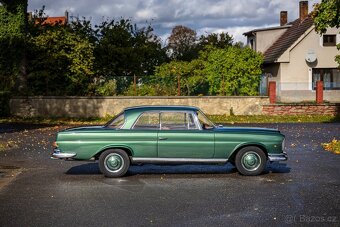 Mercedes Benz w111 250 SE - 3