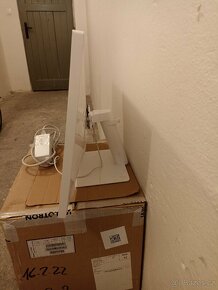 LCD monitor Philips 246E7Q - 3