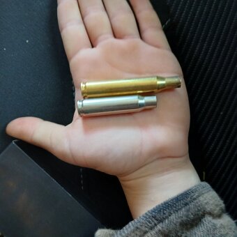 20 vystřeleních nábojnic - 3