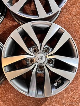 5x114.3 R16 originál disky Hyundai i30 - 3