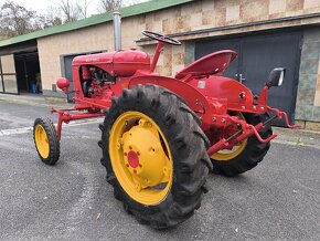 Traktor Massey Harris Pony 820 - 3