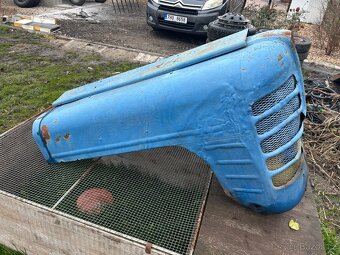 Prodám  kapotu na Z 3011 - 3
