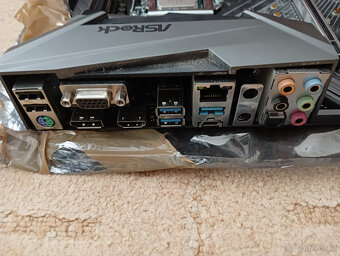 MB ASROCK B360 Gaming K4 sock. 1151 - 3