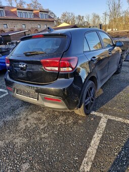 Kia Rio - 3