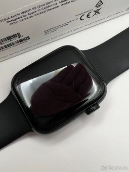 Apple Watch SE 2nd Gen,Black,44mm - 3