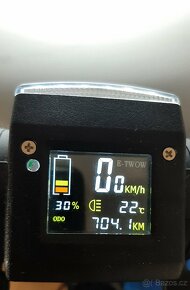 Koloběžka SXT Light Plus, 704 km najeto - 3