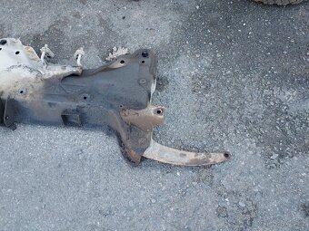 nápravnice Peugeot 307 - 3