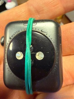 Staré apple watch series 2 a 3 - 3