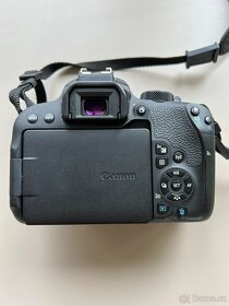 Canon EOS 800D - 3