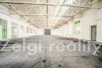 Pronájem haly - 1200m2 - v průmyslovém areálu - Kojetín - M - 3