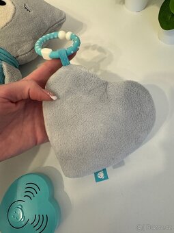 Šumící mazlíček Medvídek Lena 33 cm - 3