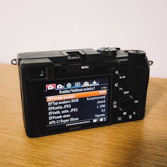 Sony A7C (jen 15 tis expozic) - 3