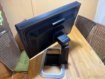Monitor LCD 24” Hewlett-Packard LP2475m - 3