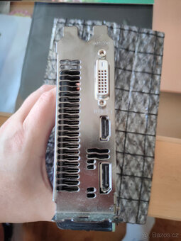 Grafická karta Sapphire RX 570 Pulse ITX Mini 4GB - 3