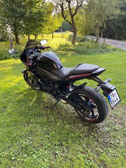 Honda cbr 600f - 3