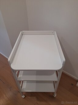 Přebalovací pult - 3