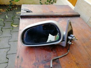 Mazda 626 GE zrcátko, startér a další díly - 3