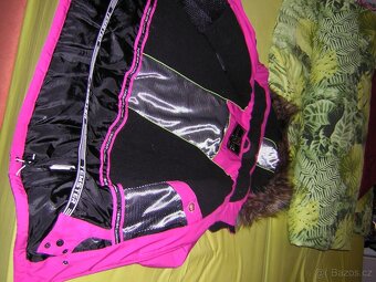 Prodám 2 bundy a lehký kabát - 3