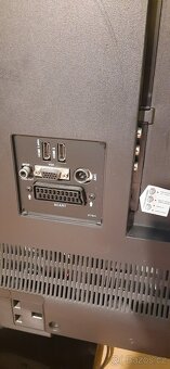 Panasonic TX-32C300E - 3