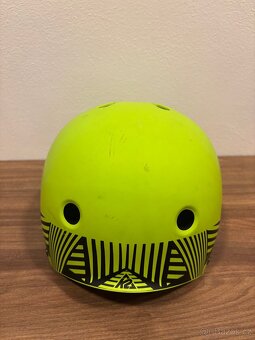 Dětská skatebordová přilba - 3