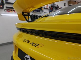 Porsche 718 cayman GT4 Manthey Racing - 3