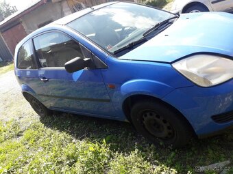 Ford Fiesta 1.4tdci rok 2003 jen DILY - 3