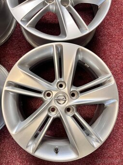 5x115 R17 Originál Alu Opel Insignia B - 2021 - TOP STAV - 3