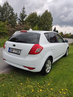 KIA CEED 1.4 i R.V.2010 - 3