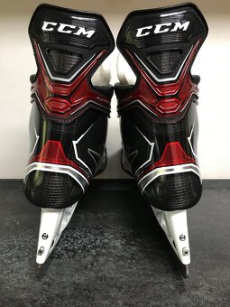Profi brusle CCM , vel 10,5, stélka 28,9 cm, nové - 3
