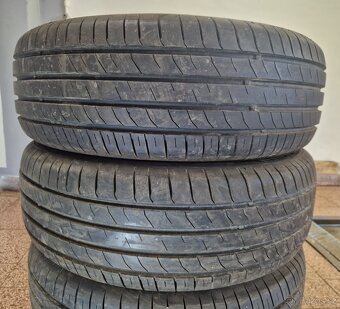 4x zanovni letni pneu 205/60/16...96H...NEXEN - 3