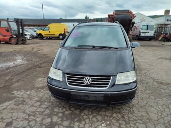 VW Sharan č. 23831 - 3