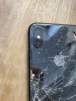 iPhone X na dily - 3
