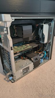 Počítač Dell Precision T5810 - 3