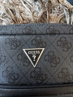 Krásné unisex cross body značka guess - 3