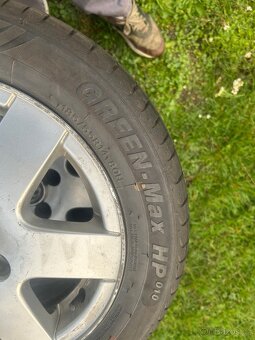 POUZE PENUMATIKY Prodám pneu 185/55 r14 - 3