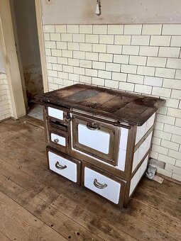 Prodám 2 stará kamna a 1 kotel - 3