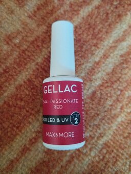 laky na nehty gelové - 3