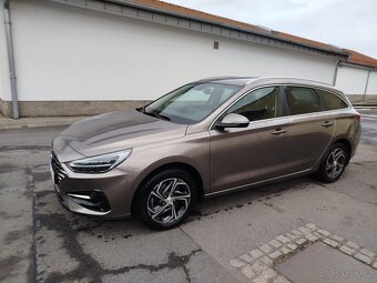 Hyundai i30 kombi - v záruce - 3