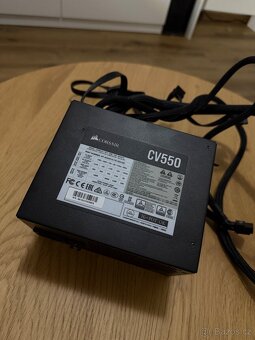 Pc zdroj corsair cv550 - 3