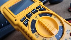 Nerozbitný multimetr AMPROBE HD160C (až 1500 V DC) pro FVE - 3