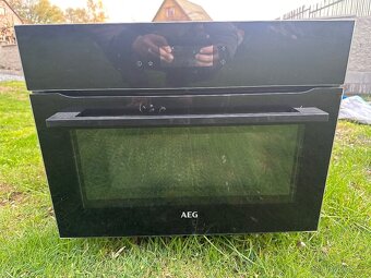 Vestavná trouba AEG KMK721880B - 3