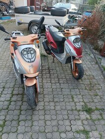 Dva skútry Yuki rally a Moto Zeta - 3