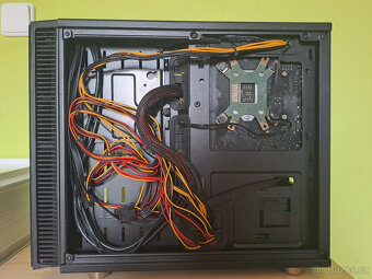 Mini ITX PC – i7 8700 - 3