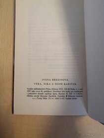 Ivona Březinová: VĚRA, NIKA A SEDM BABIČEK (1997) - 3