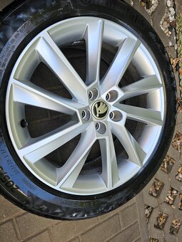 ALU letní kola Škoda 5x100 Scala R17 ET40 Stratos - 3